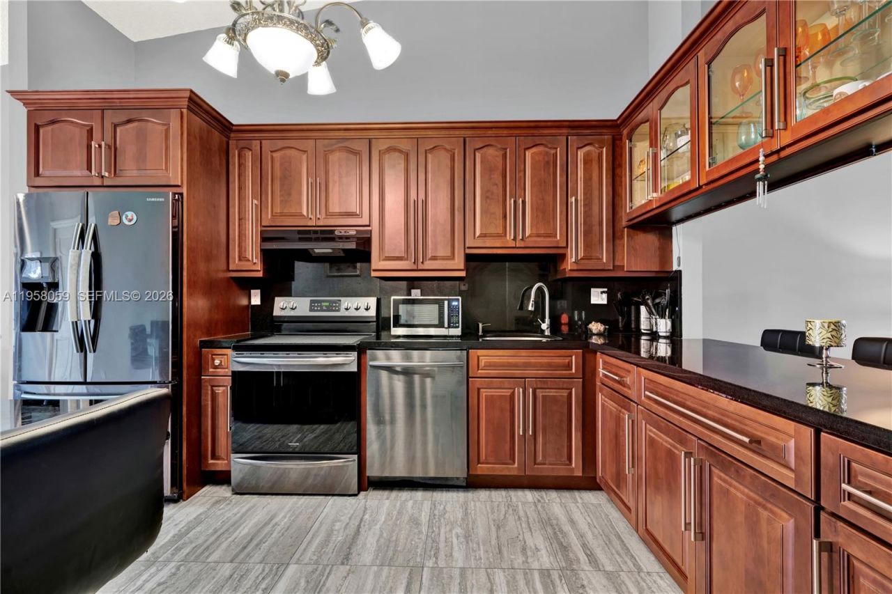 7462 W 29th Way , Hialeah, FL 33018 Photo