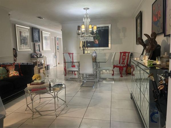 8851 NW 119th St, Unit 6102, Hialeah Gardens, FL 33018