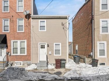 39 W 2ND STREET, BRIDGEPORT, PA 19405