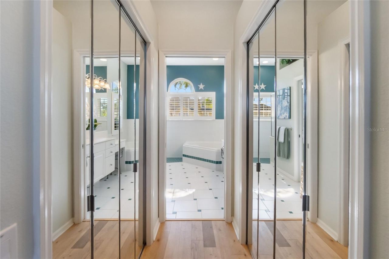 4743 Spinnaker Drive, Bradenton, FL 34208 Photo