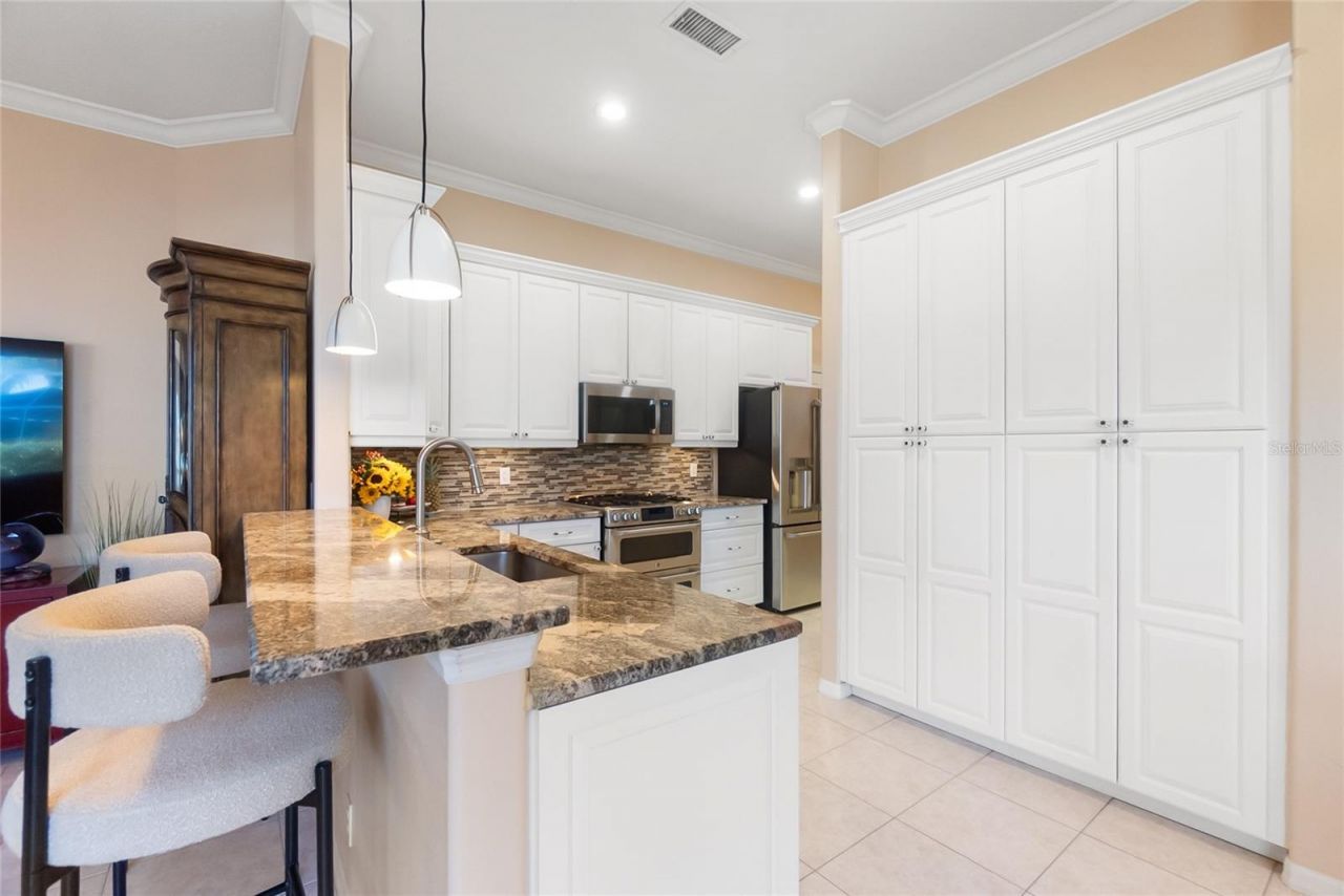 4743 Spinnaker Drive, Bradenton, FL 34208 Photo