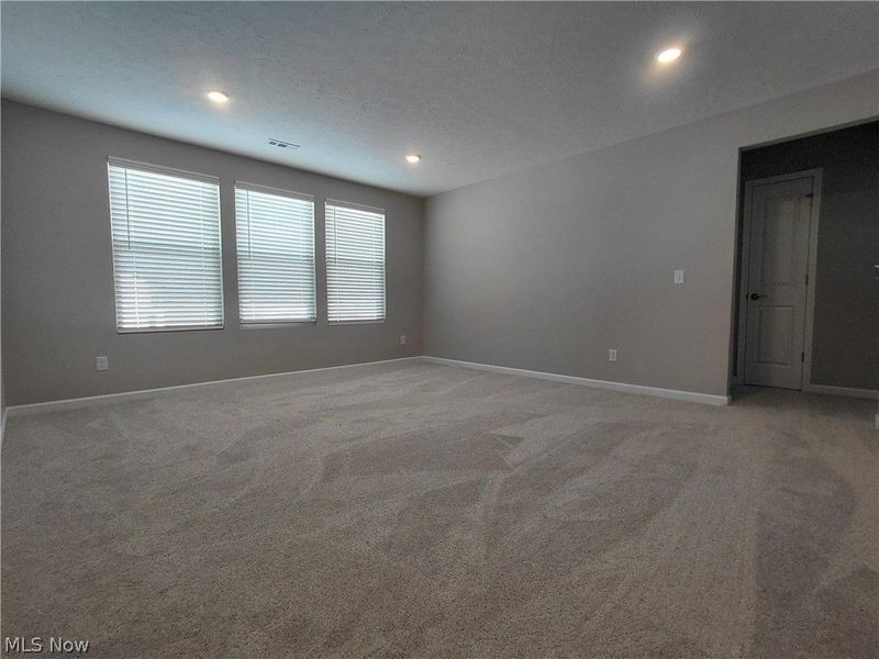 3777 Golden Wood Way, Green, OH 44685 Photo 7