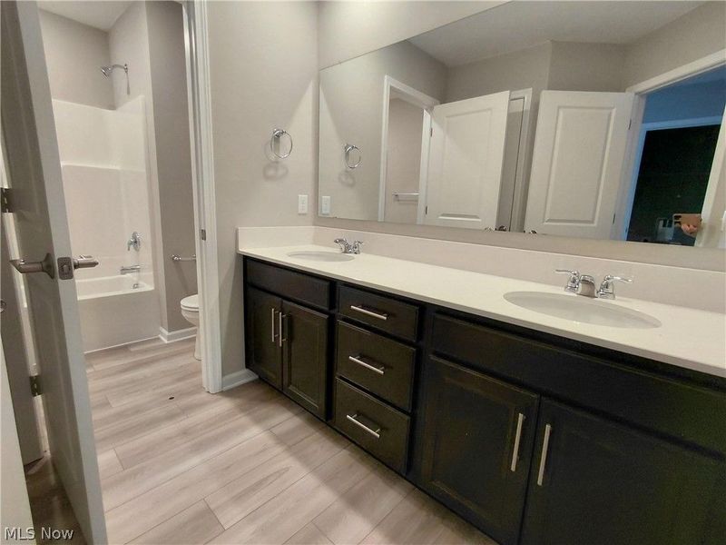 3777 Golden Wood Way, Green, OH 44685 Photo 8