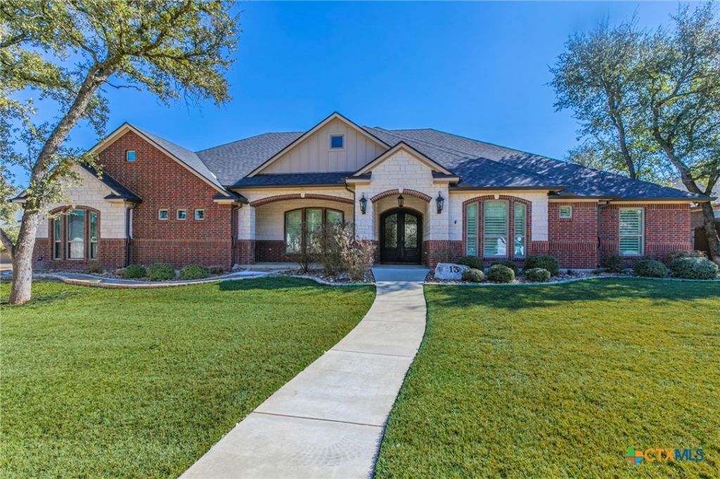 13 Lago Verde Lane, Belton, TX 76513 Main Photo