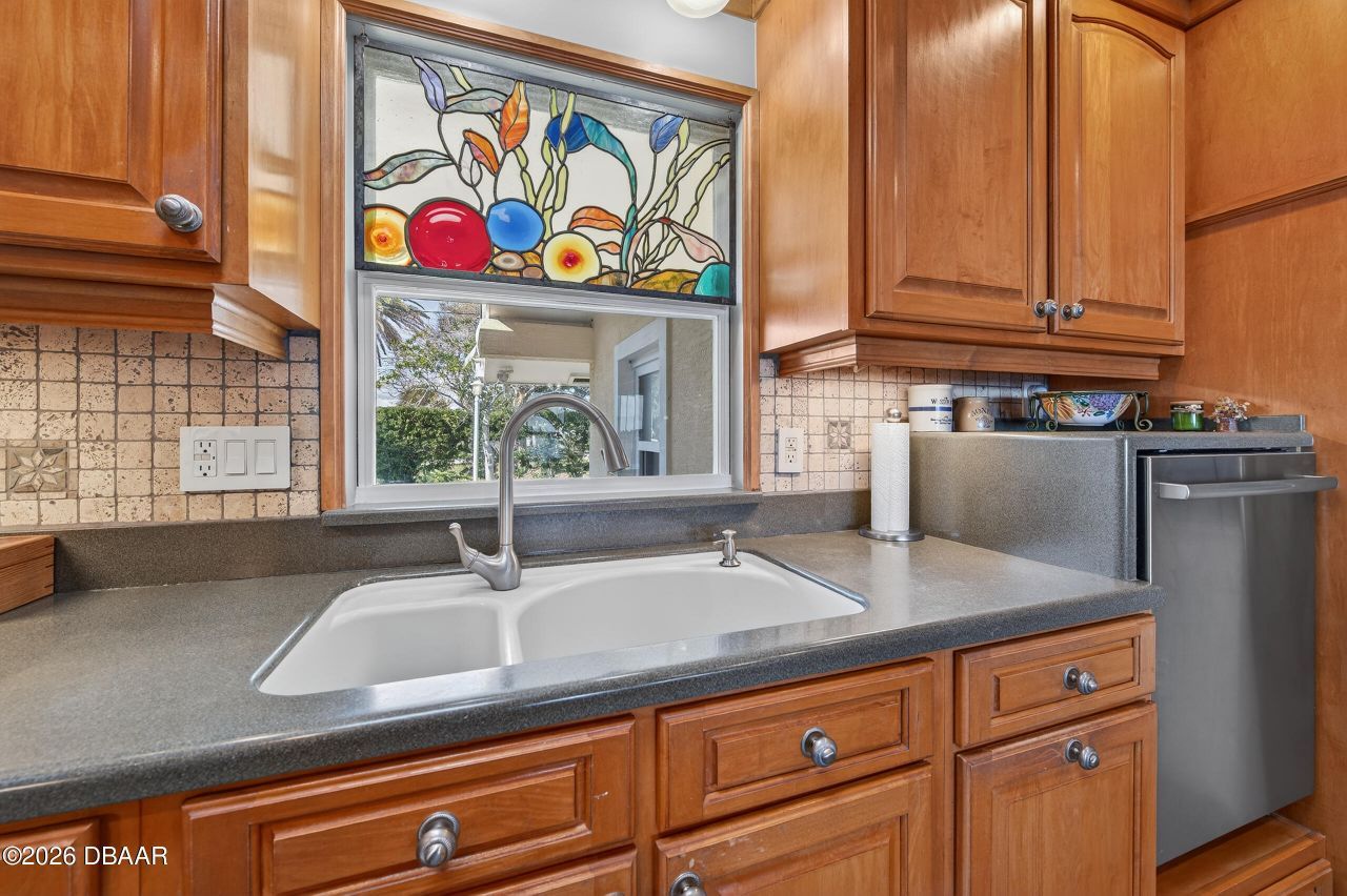 130 Reef Road, South Daytona, FL 32119 Photo