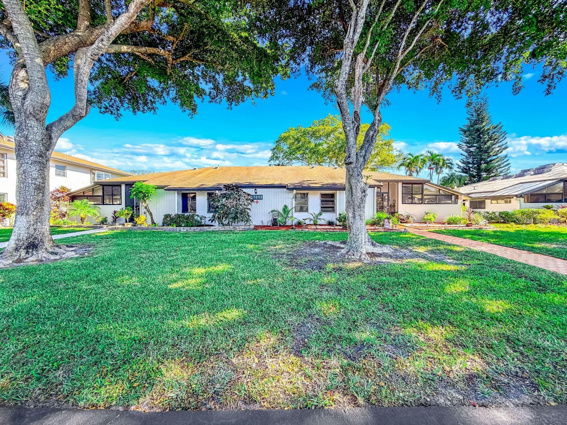 13232 Lucinda Palm Court, Unit B, Delray Beach, FL 33484 Main Photo