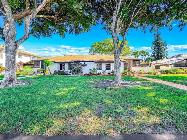 13232 Lucinda Palm Court, Unit B, Delray Beach, FL 33484