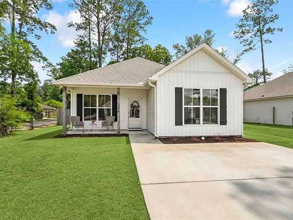 1504 PENROSE Street, Mandeville, LA 70448