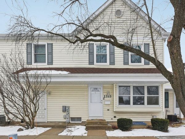2333 Oxhill Court, Unit 2333, Schaumburg, IL 60194