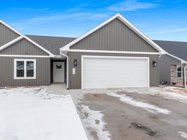 210 CLUBHOUSE LANE, Kimberly, WI 54913