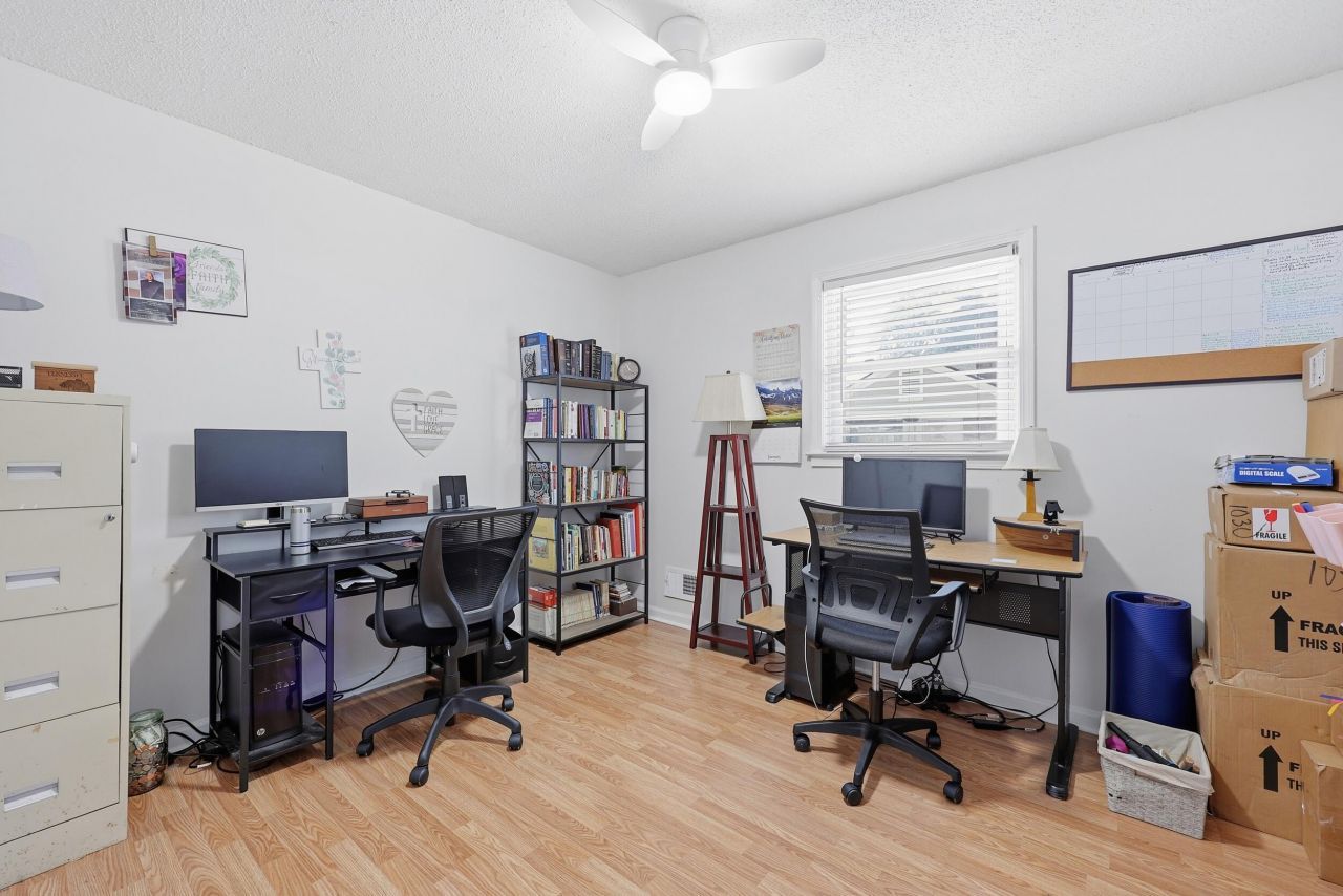 102 Wiley Street Photo 22