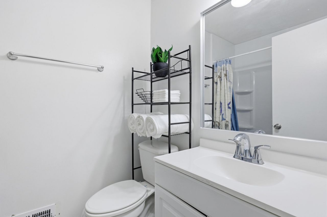 102 Wiley Street Photo 23