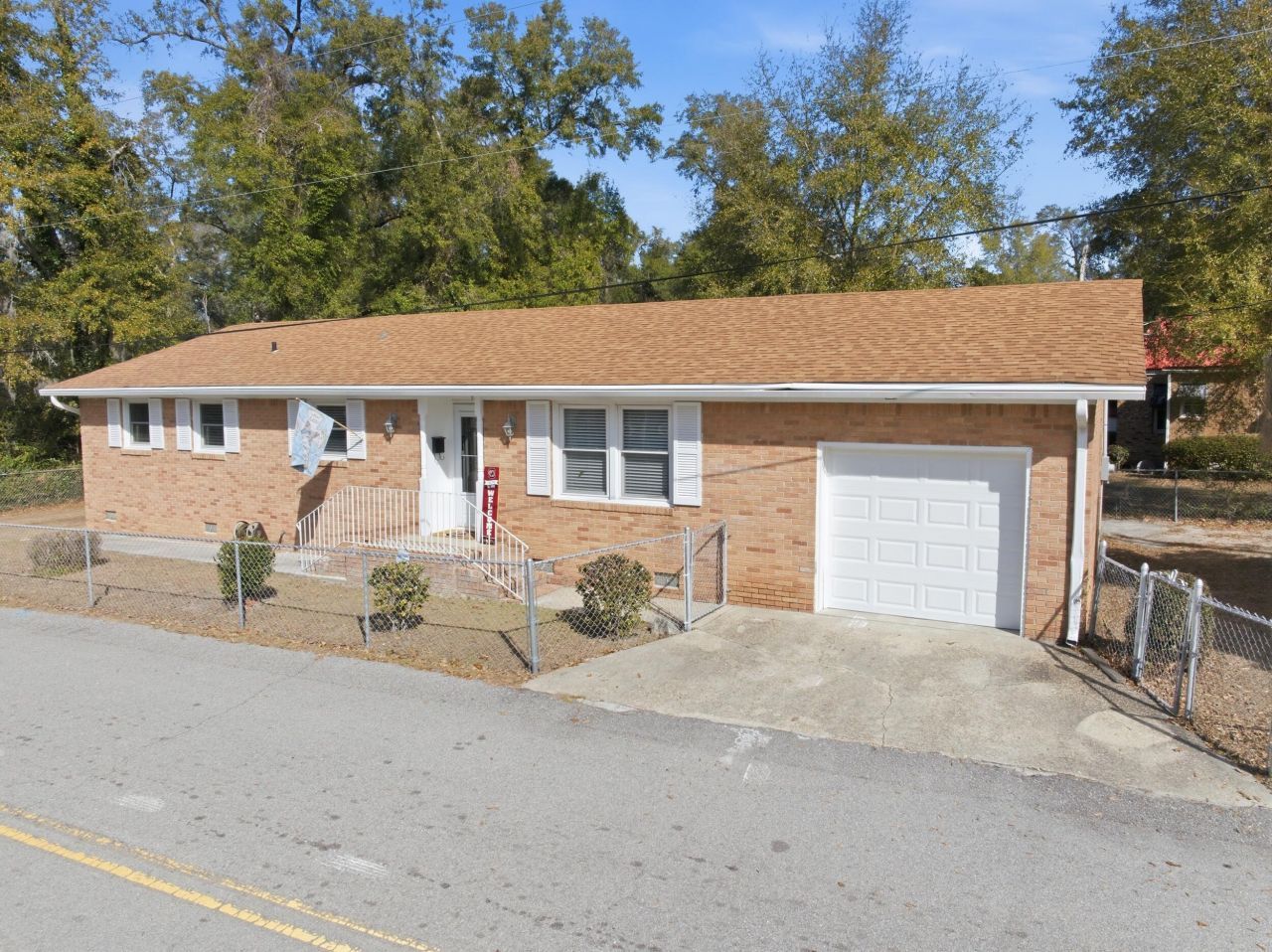 102 Wiley Street Photo 4