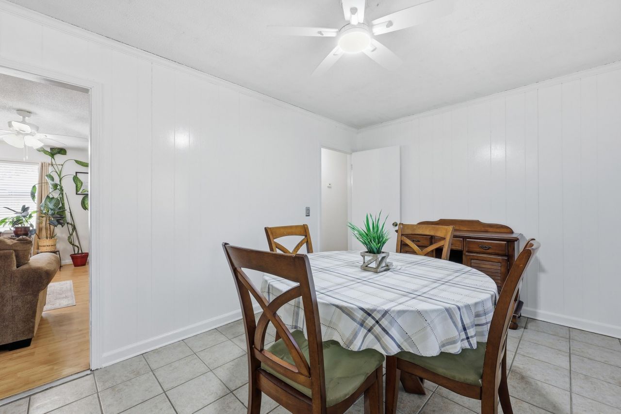 102 Wiley Street Photo 8