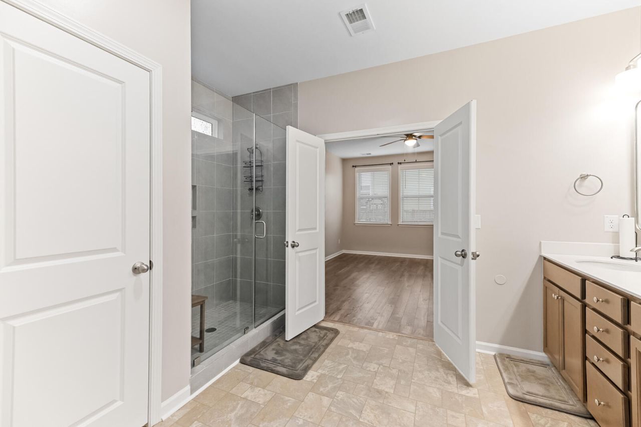 677 Black Pine Road Photo 16