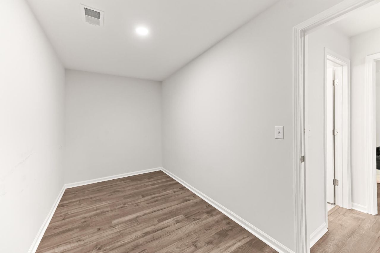677 Black Pine Road Photo 23