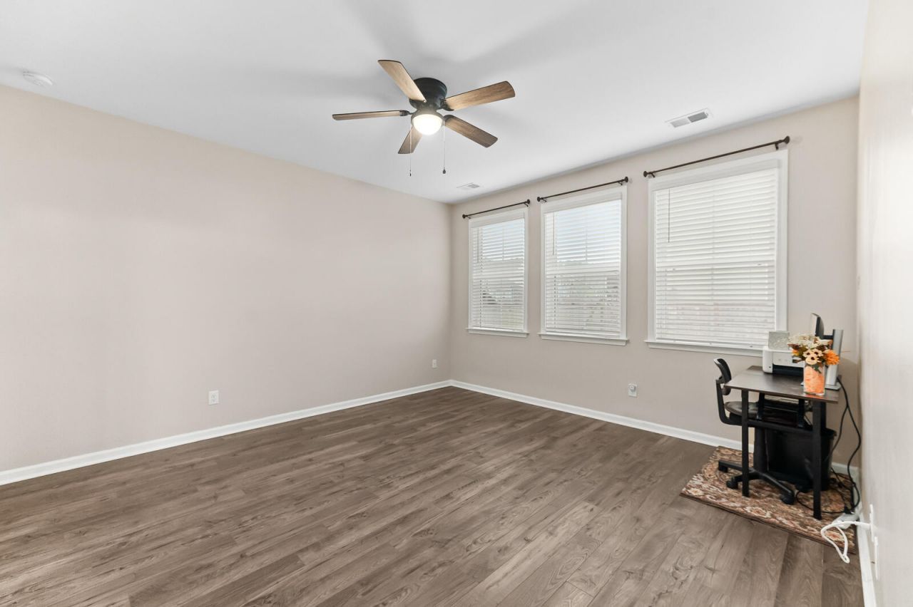 677 Black Pine Road Photo 25