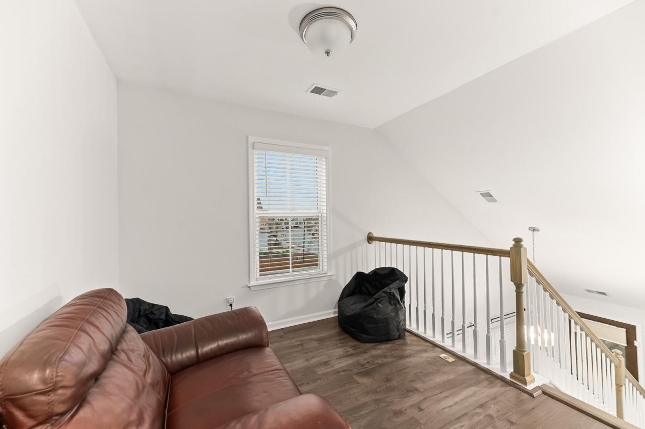 677 Black Pine Road Photo 36