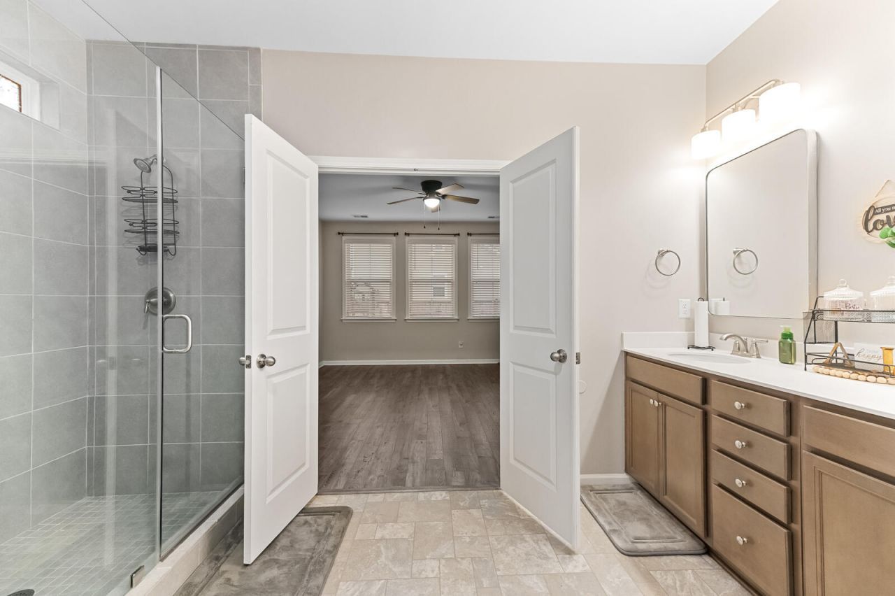 677 Black Pine Road Photo 37