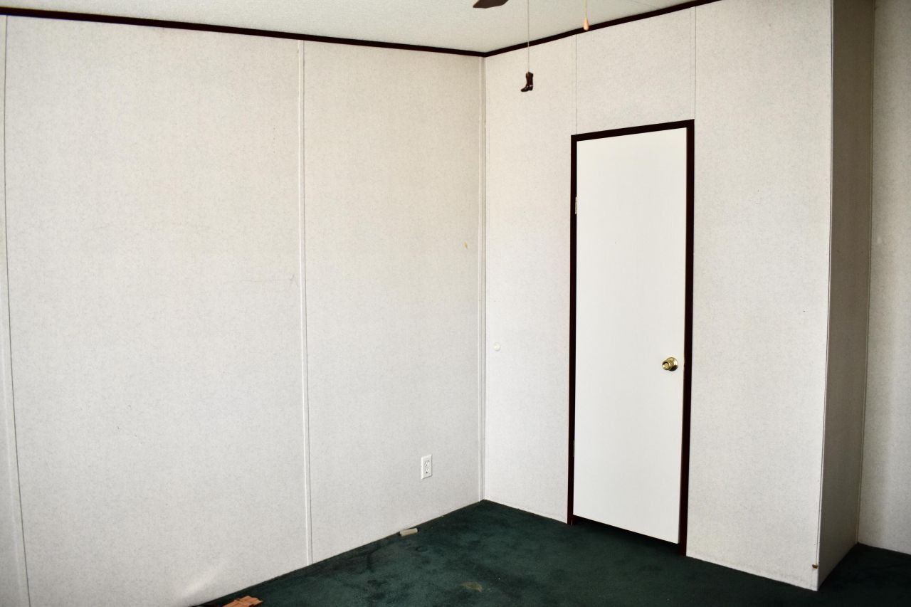 1646 Wells Road Photo 17