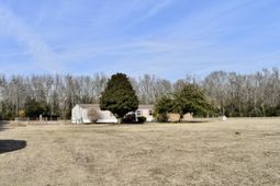 1646 Wells Road photo 4