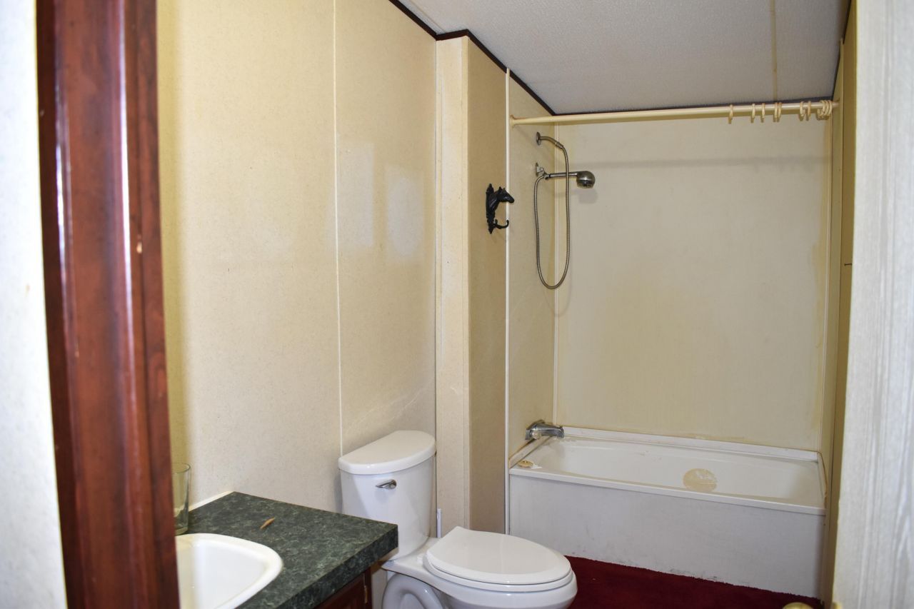 1646 Wells Road Photo 20