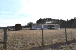 1646 Wells Road photo 4