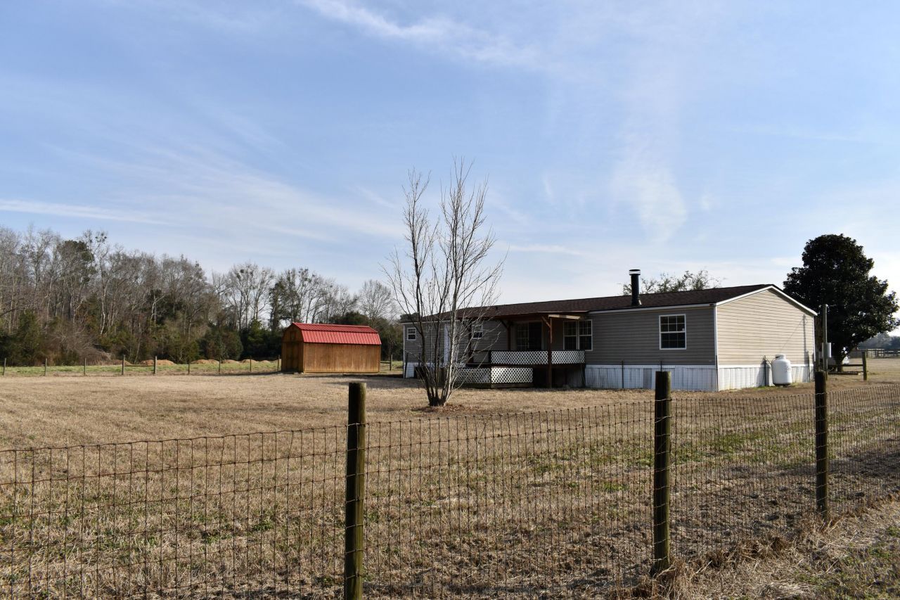 1646 Wells Road Photo 4