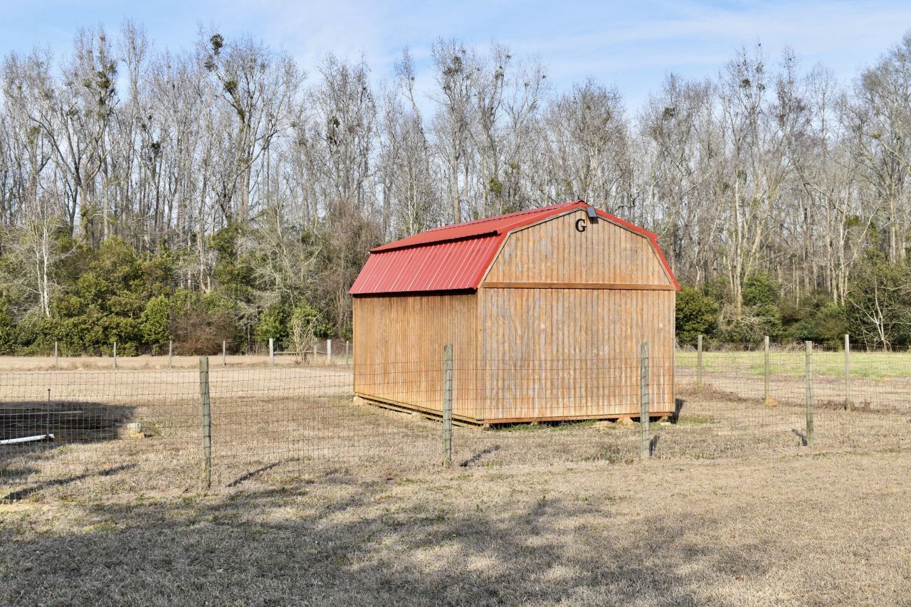 1646 Wells Road Photo 7