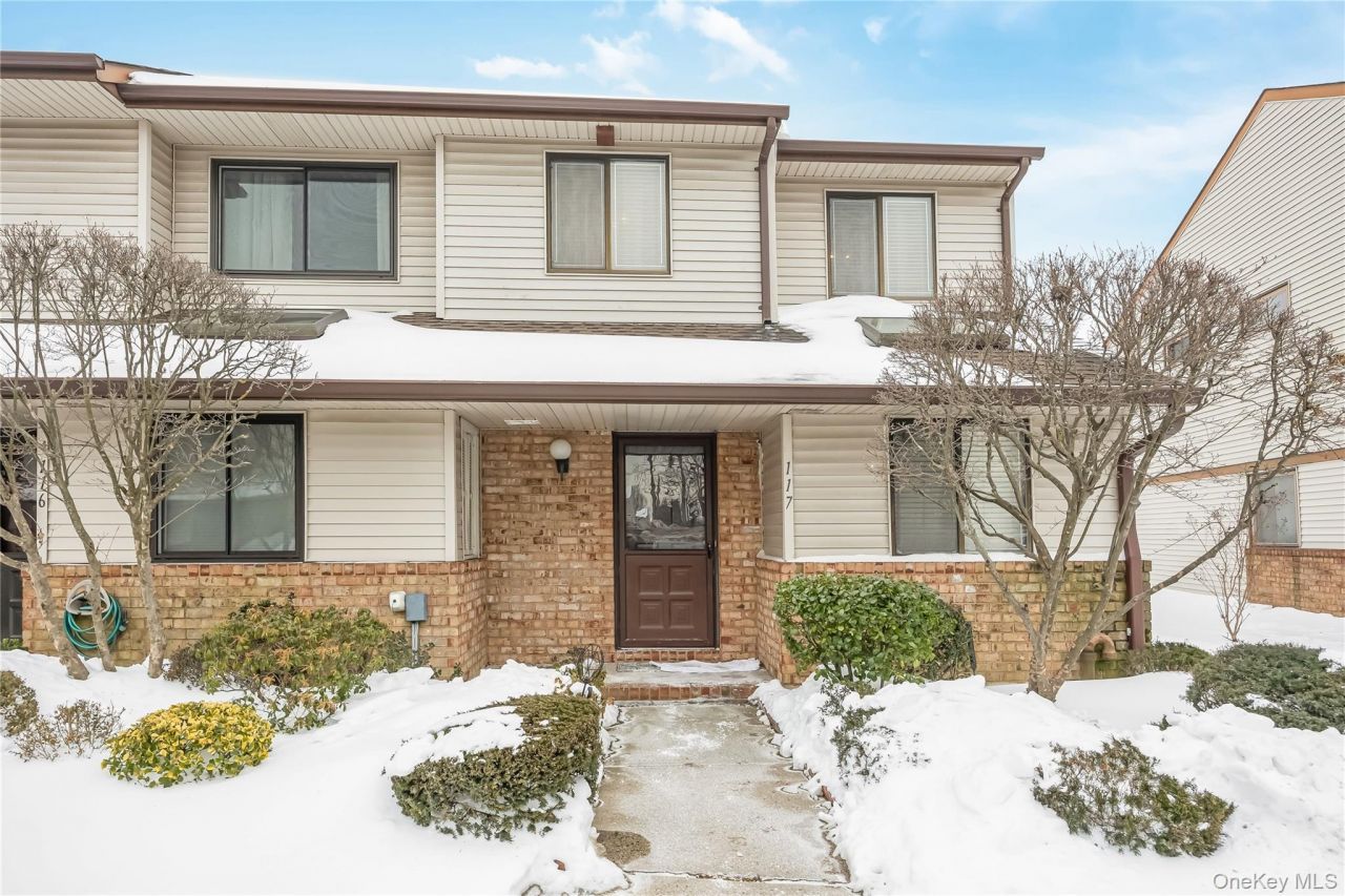 117 Laurel Lane  Wantagh, NY 11793