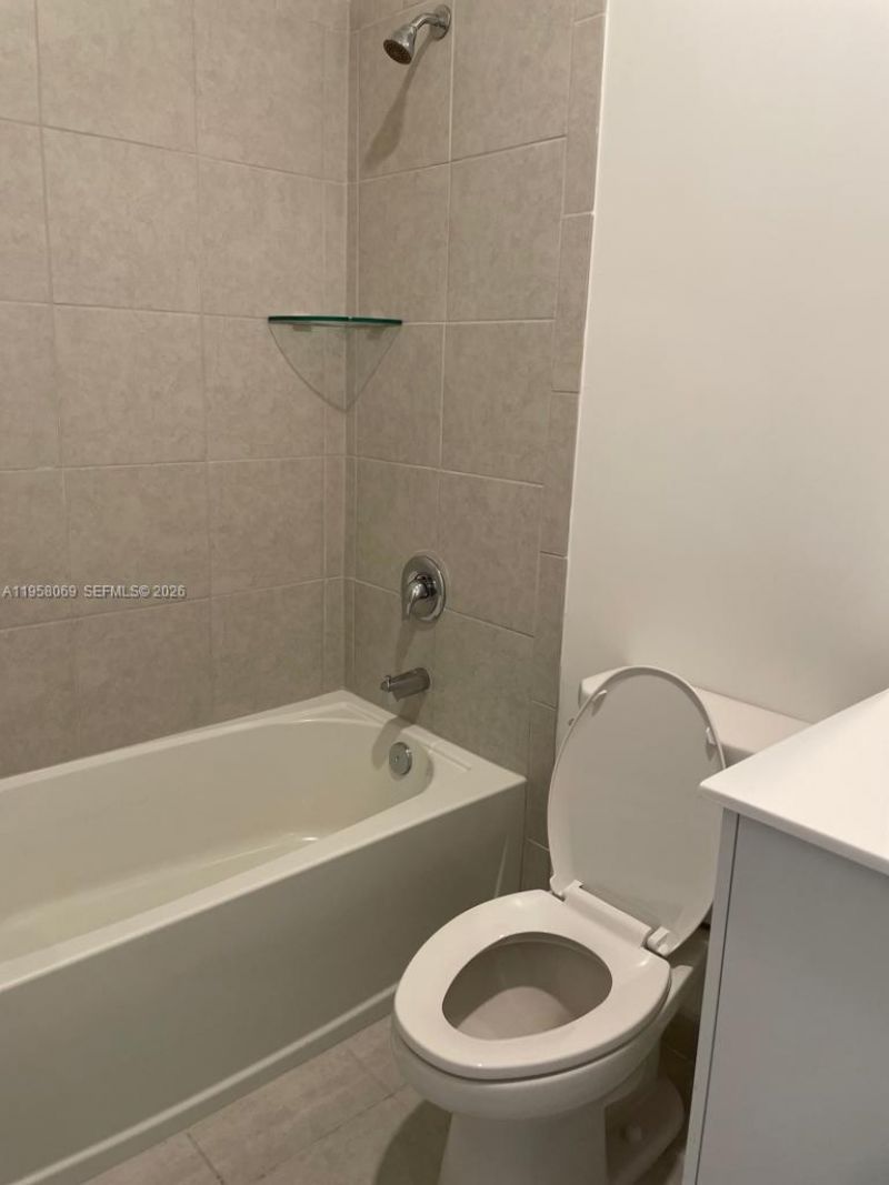 212 SW 159th Ter, Pembroke Pines, FL 33027 Photo