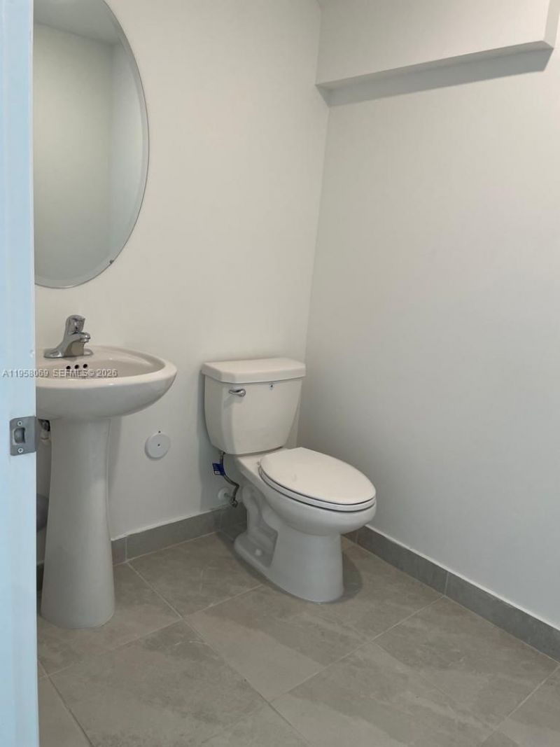 212 SW 159th Ter, Pembroke Pines, FL 33027 Photo