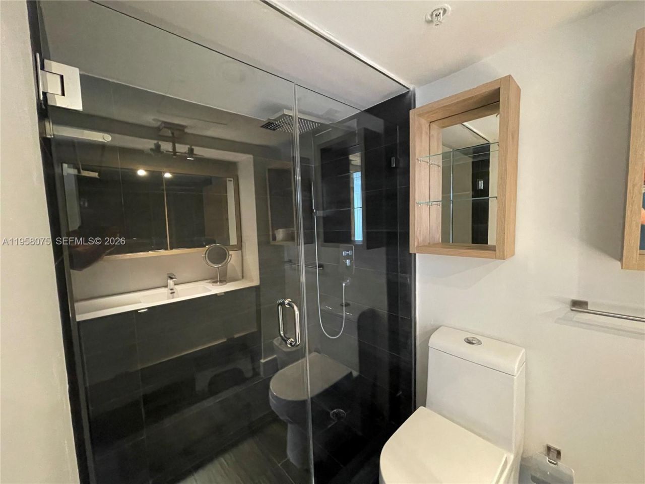 1500 Bay Rd, Unit 1118S, Miami Beach, FL 33139 Photo