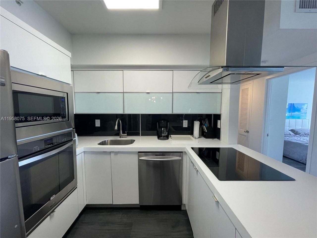 1500 Bay Rd, Unit 1118S, Miami Beach, FL 33139 Photo