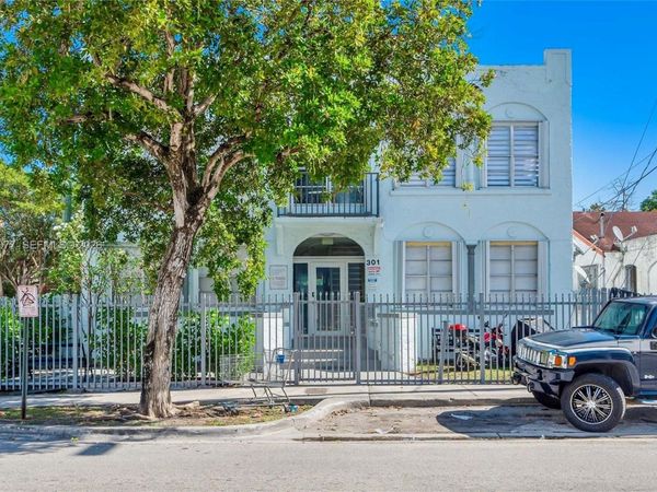 301 SW 10th Ave , Unit 8, Miami, FL 33130