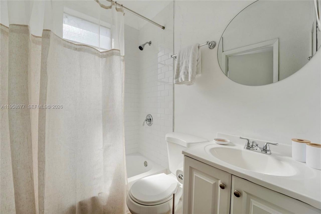 301 SW 10th Ave , Unit 8, Miami, FL 33130 Photo