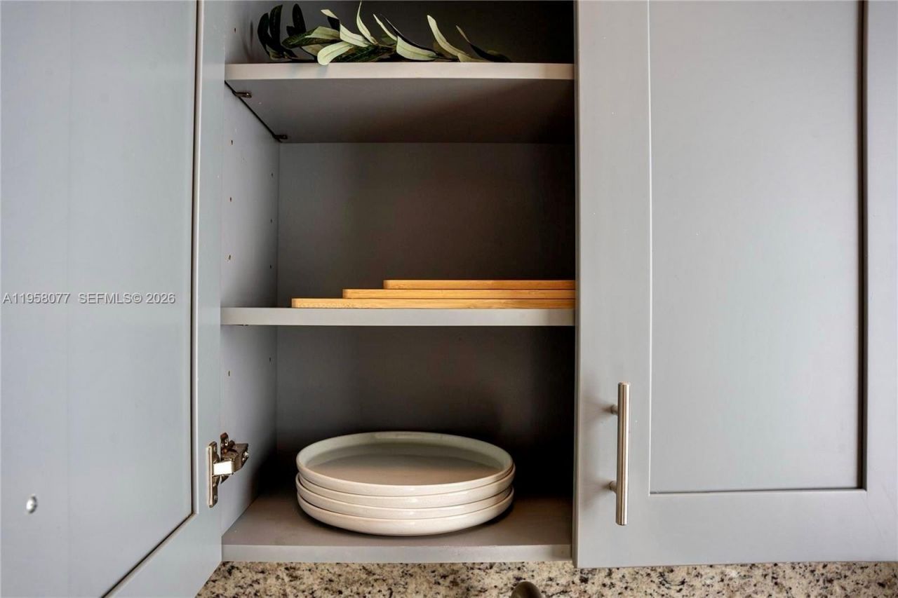 301 SW 10th Ave , Unit 8, Miami, FL 33130 Photo