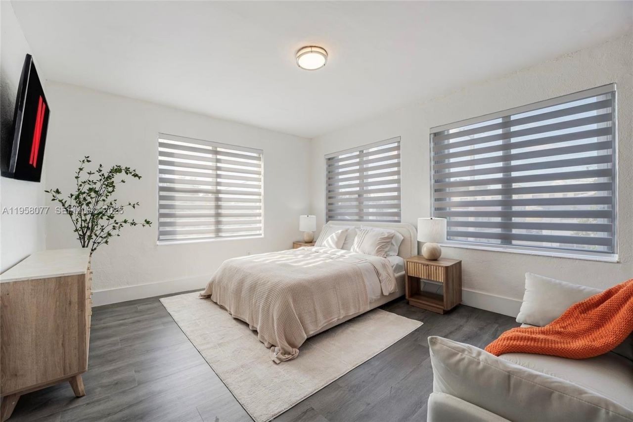 301 SW 10th Ave , Unit 8, Miami, FL 33130 Photo