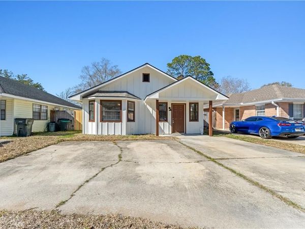 1114 ROSE MEADOW Loop, Slidell, LA 70460