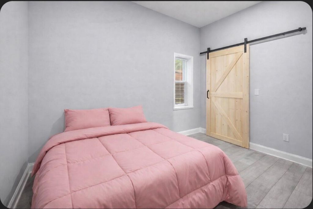 501 Wall Street Photo 18