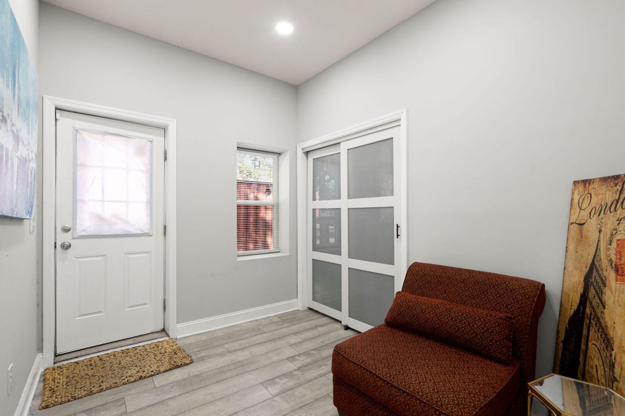 501 Wall Street Photo 29