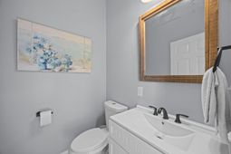 501 Wall Street photo 4