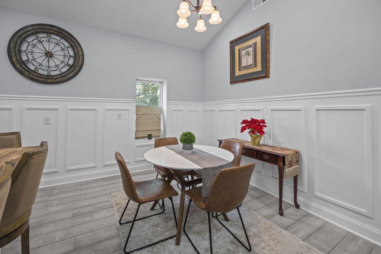 501 Wall Street Photo 7