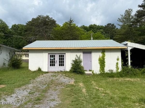 105 County Road 662, Athens, TN 37303