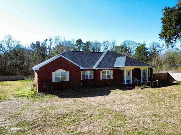 4700 Thompson Street, Moss Point, MS 39563