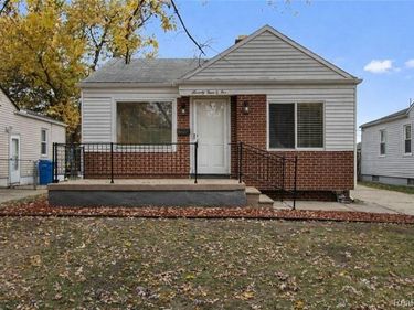 7305 N Silvery Lane, Dearborn Heights, MI 48127