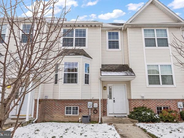 328 TRIBBITT, DOVER, DE 19904