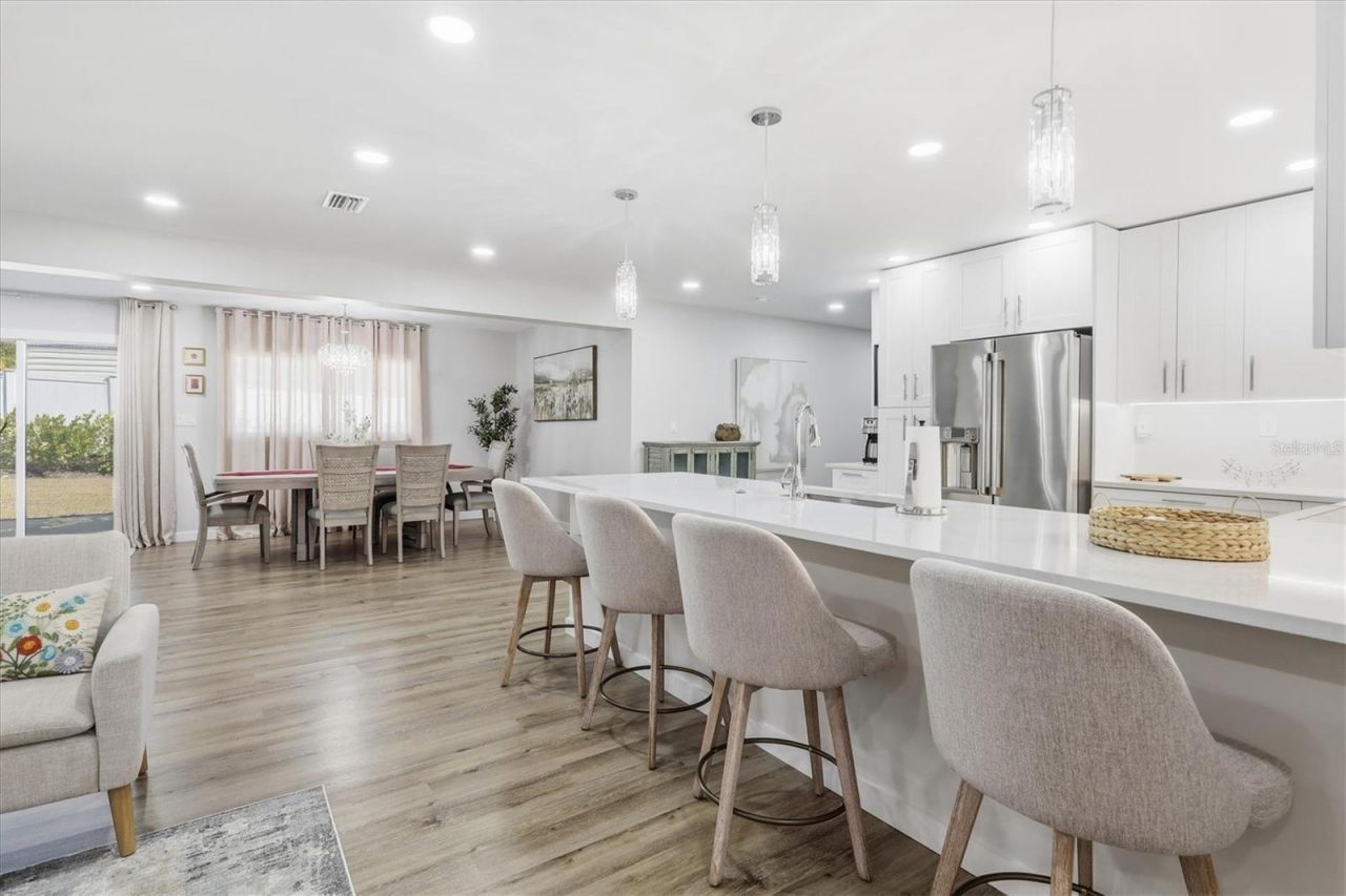 5247 Carmilfra Drive, Sarasota, FL 34231 Photo