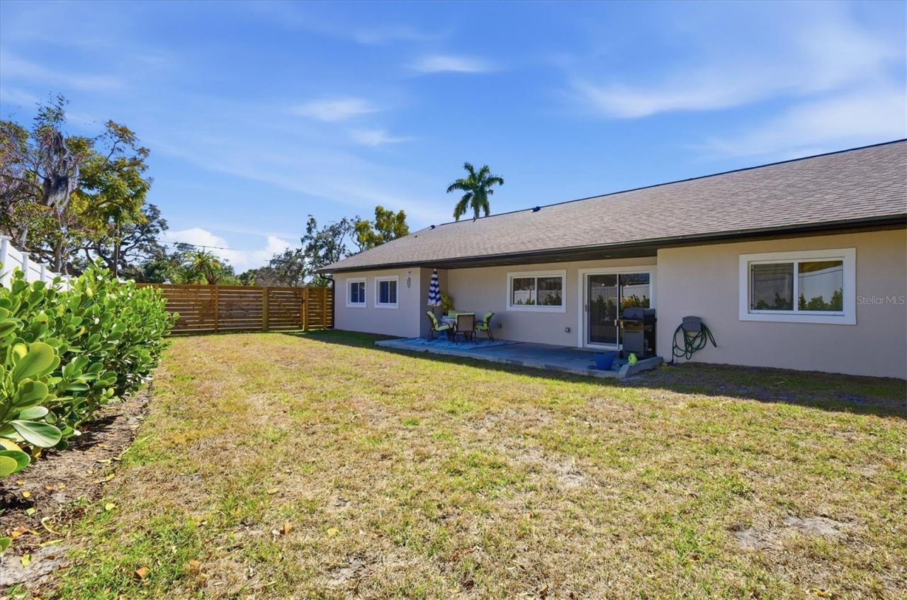 5247 Carmilfra Drive, Sarasota, FL 34231 Photo