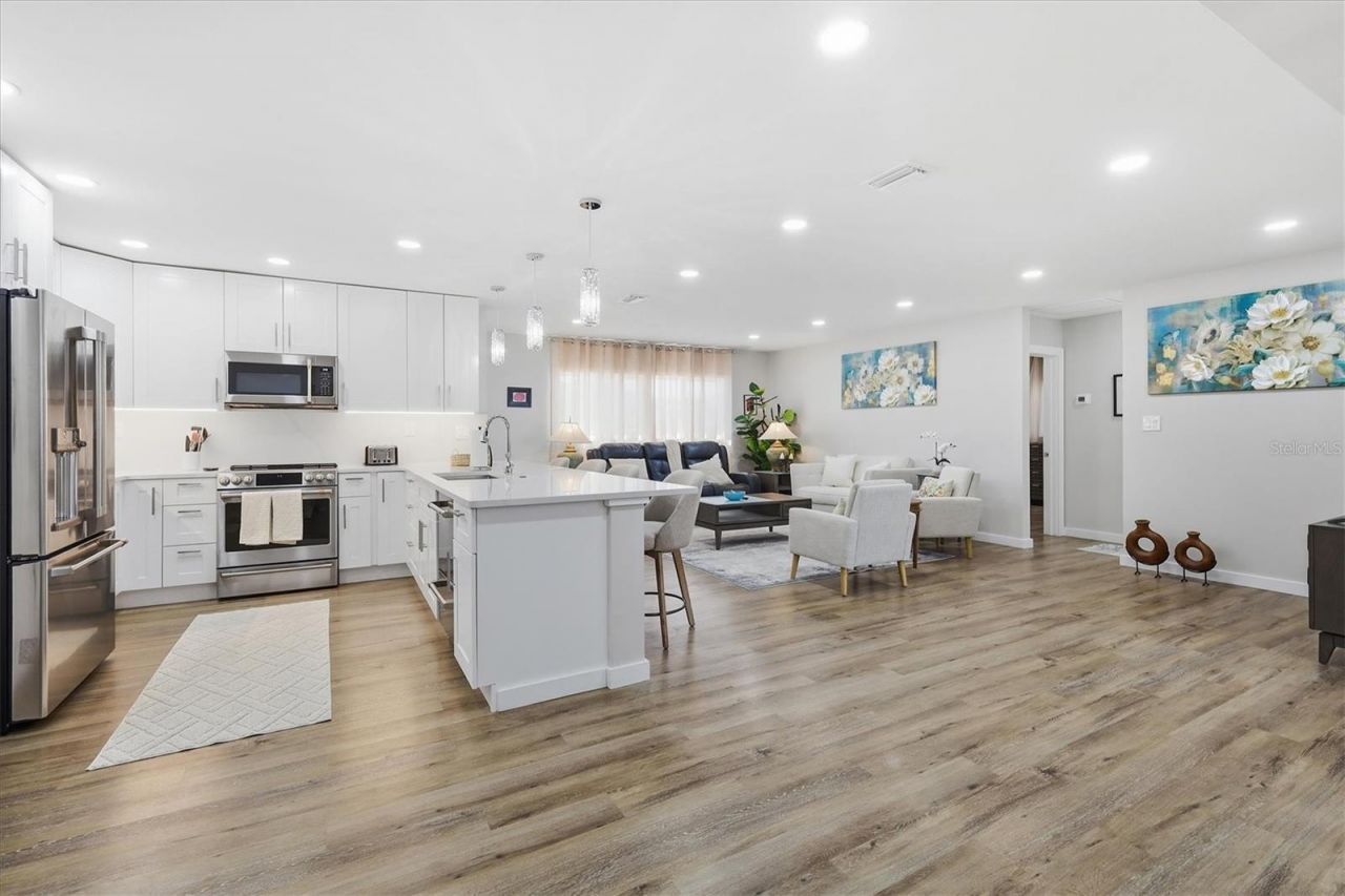 5247 Carmilfra Drive, Sarasota, FL 34231 Photo